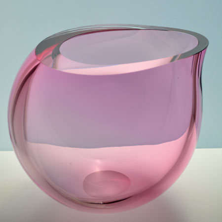 MAGNIFICENT & RARE CZECH ART GLASS BOWL/VASE DESIGNED BY ALES VALNER: A UNIQUE COLLECTOR`S ITEM