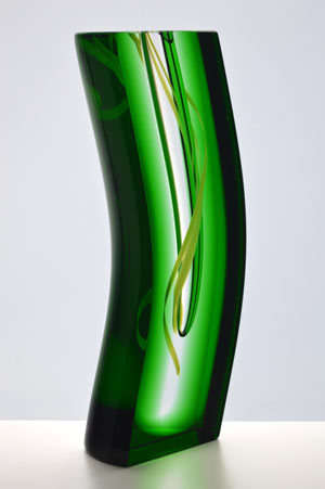 DAZZLINGLY BEAUTIFUL & HEAVY EMERALD VASE, DESIGNED BY MR PAVEL HAVELKA (1969-)