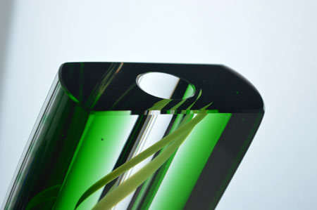 DAZZLINGLY BEAUTIFUL & HEAVY EMERALD VASE, DESIGNED BY MR PAVEL HAVELKA (1969-)