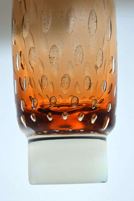 A BEAUTIFUL & RARE FIND: AMBER VASE, DESIGNED BY MILAN METELAK FOR HARRACHOV GLASS