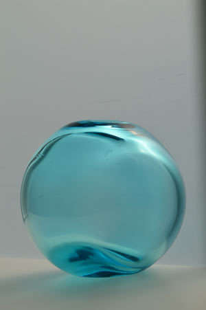 * A DELICATE & VERY BEAUTIFUL AZURE-COLOURED ART GLASS BALL VASE (MOST LIKELY CZECH)
