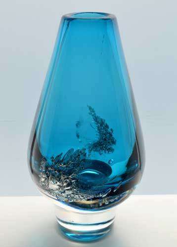 LARGE COBALT BLUE WITH AIR BUBBLES : A 70s BEAUTY DESIGNED BY HEINRICH LOFFELHART FOR SCHOTT ZWIESEL