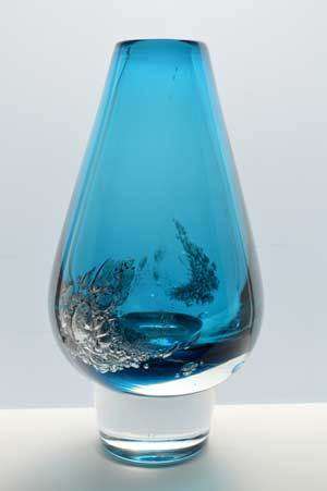 LARGE COBALT BLUE WITH AIR BUBBLES : A 70s BEAUTY DESIGNED BY HEINRICH LOFFELHART FOR SCHOTT ZWIESEL
