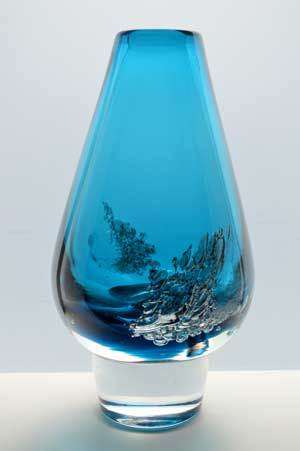 LARGE COBALT BLUE WITH AIR BUBBLES : A 70s BEAUTY DESIGNED BY HEINRICH LOFFELHART FOR SCHOTT ZWIESEL