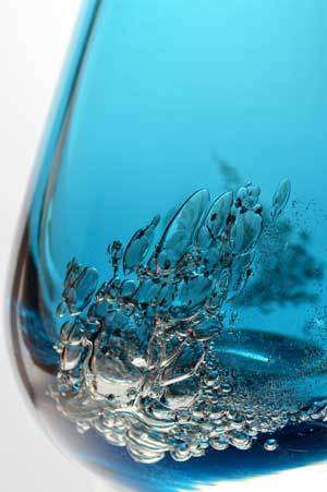 LARGE COBALT BLUE WITH AIR BUBBLES : A 70s BEAUTY DESIGNED BY HEINRICH LOFFELHART FOR SCHOTT ZWIESEL