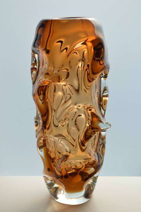 * A DAZZLING & SPARKLING AMBER SKRDLOVICE VASE, DESIGNED BY JAN BERANEK (1933-)