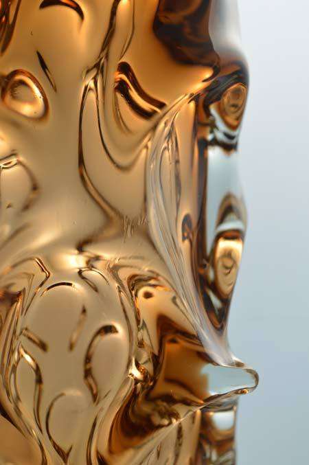 * A DAZZLING & SPARKLING AMBER SKRDLOVICE VASE, DESIGNED BY JAN BERANEK (1933-)