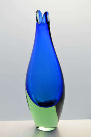 * MAGNIFICENT & VERY RARE MARIA STAHLIKOVA CZECH ART GLASS VASE, DESIGNED FOR SKRDLOVICE