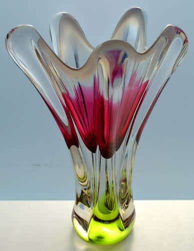 LARGE PINK AND GREEN CZECH ART GLASS CHRIBSKA SCULPTURE DESIGNED BY PROF JOSEF HOSPODKA IN THE 1970s