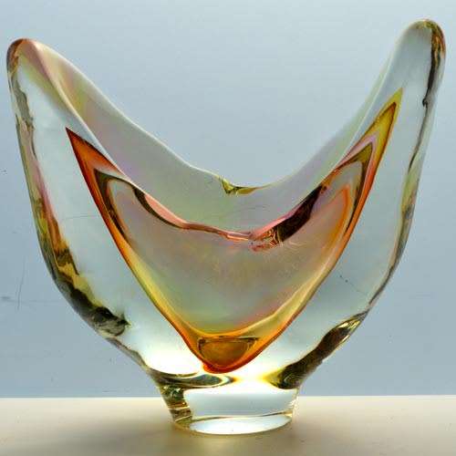 ** MAGNIFICENT AND VERY RARE ART GLASS SCULPTURE - CZECH ART GLASS AT ITS BEST! 'UNIKAT' STUDIO ITEM