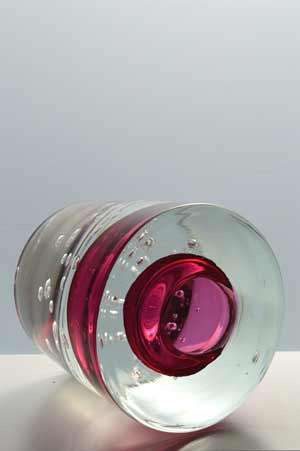 MAGNIFICENT CZECH ART GLASS VASE, DESIGNED FOR SKRDLOVICE GLASSWORKS (1974) BY PROF JAROSLAV SVOBODA