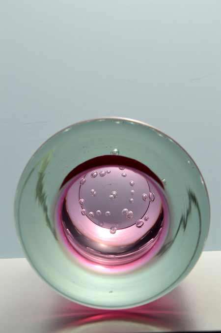 MAGNIFICENT CZECH ART GLASS VASE, DESIGNED FOR SKRDLOVICE GLASSWORKS (1974) BY PROF JAROSLAV SVOBODA