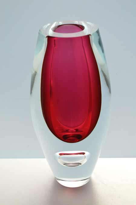 HEAVY MAGNIFICENT CONTEMPORARY CZECH ART GLASS SCULPTURAL VASE DESIGNED BY JERONIM TISLJAR