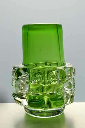 A RARE & SOUGHT-AFTER SCULPTURAL VASE BY FRANTISEK VIZNER (1936-2011): A COLLECTOR`S ITEM FROM 1971!
