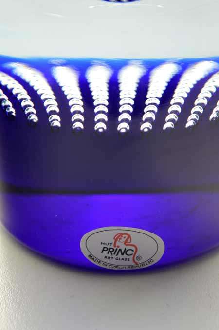 A LARGE CZECH 21ST CENTURY DAZZLING COBALT BLUE ART GLASS VASE WITH FINE CONTROLLED BUBBLES