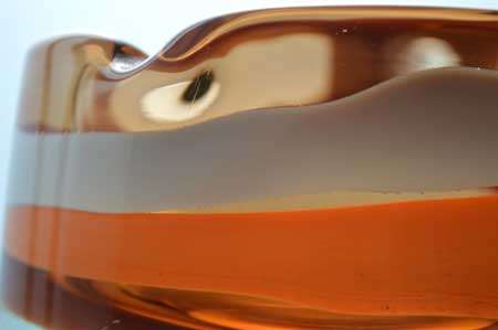 MAGNIFICENT 70s CZECH ART GLASS ASHTRAY, DESIGN: SKRDLOVICE GLASS (1973) BY PROF JAROSLAV SVOBODA