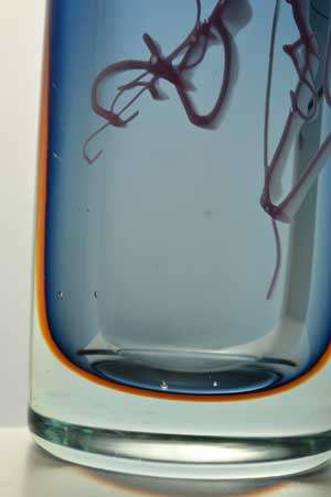MAGNIFICENT CZECH ART GLASS VASE BY CONTEMPORARY MASTER GLASS DESIGNER PETR HORA