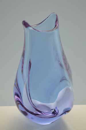 * MAGNIFICENT ZBS CZECH ART GLASS VASE, DESIGNED BY PROF MILOSLAV KLINGER (1922-1999)
