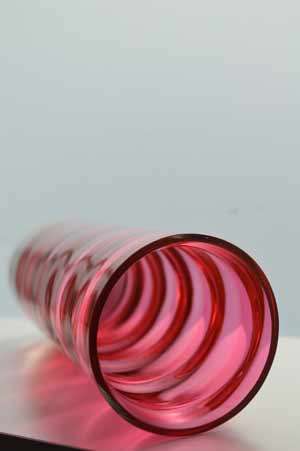 A DAZZLING MODERNIST OPTICAL NOVY BOR ART GLASS VASE DESIGNED BY KAREL WUNSCH : WITH BOHEMIA LABEL