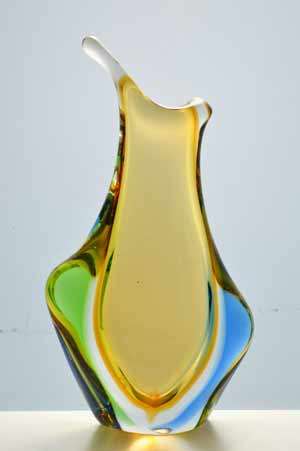 * A MAGNIFICENT & MOST ELEGANT CZECH ART GLASS VASE DESIGNED BY FRANTISEK ZEMEK FOR MSTISOV
