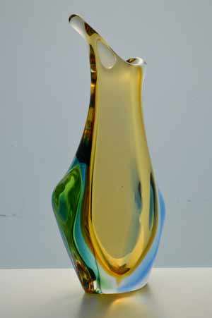 * A MAGNIFICENT & MOST ELEGANT CZECH ART GLASS VASE DESIGNED BY FRANTISEK ZEMEK FOR MSTISOV