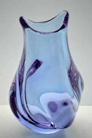 * MAGNIFICENT ZBS CZECH ART GLASS VASE, DESIGNED BY PROF MILOSLAV KLINGER (1922-1999)