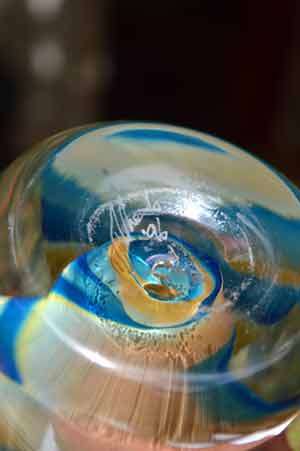 SIGNED AND DATED (1996) MAGNIFICENT AND HIGHLY COLLECTABLE DAVID READE PERFUME BOTTLE WITH STOPPER