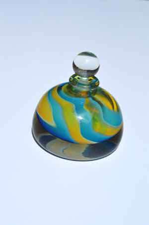 SIGNED AND DATED (1996) MAGNIFICENT AND HIGHLY COLLECTABLE DAVID READE PERFUME BOTTLE WITH STOPPER