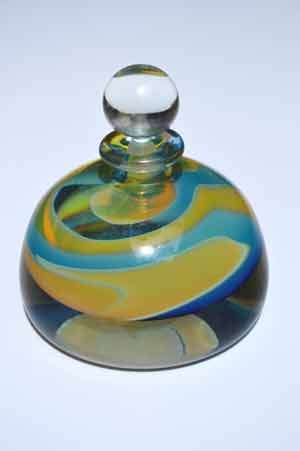 SIGNED AND DATED (1996) MAGNIFICENT AND HIGHLY COLLECTABLE DAVID READE PERFUME BOTTLE WITH STOPPER