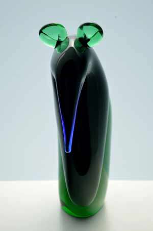 RARE AND FUNKY MODERN CZECH ART GLASS PANGOLIN. A MAGNIFICENT ITEM - COBALT BLUE & EMERALD GREEN!
