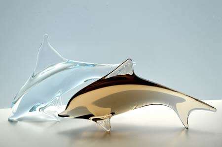 *ELEGANT EARLY 1970s ZBS CZECH ART GLASS SCULPTURE OF A DOLPHIN, DESIGNED MILOSLAV JANKU (1916-1994)