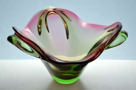 * MAGNIFICENT & VERY RARE MARIA STAHLIKOVA CZECH ART GLASS BOWL, DESIGNED FOR SKRDLOVICE IN 1960s