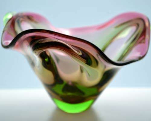 * MAGNIFICENT & VERY RARE MARIA STAHLIKOVA CZECH ART GLASS BOWL, DESIGNED FOR SKRDLOVICE IN 1960s