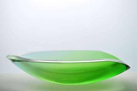 DAZZLINGLY BEAUTIFUL MODERNIST SCULPTURAL BOWL : CONTEMPORARY CZECH DESIGN BY RADEK KOLBABEK