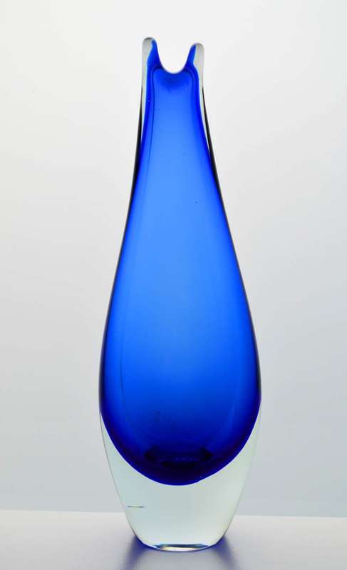 * MAGNIFICENT & VERY RARE MARIA STAHLIKOVA CZECH ART GLASS VASE, DESIGNED FOR SKRDLOVICE