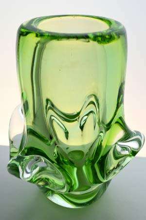 RARE & DAZZLINGLY BEAUTIFUL CZECH ART GLASS VASE DESIGNED IN 1968 BY JIRINA ZERTOVA