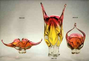 BEAUTIFUL CZECH ART GLASS CHRIBSKA SCULPTURE DESIGNED BY PROF JOSEF HOSPODKA IN THE 1970s