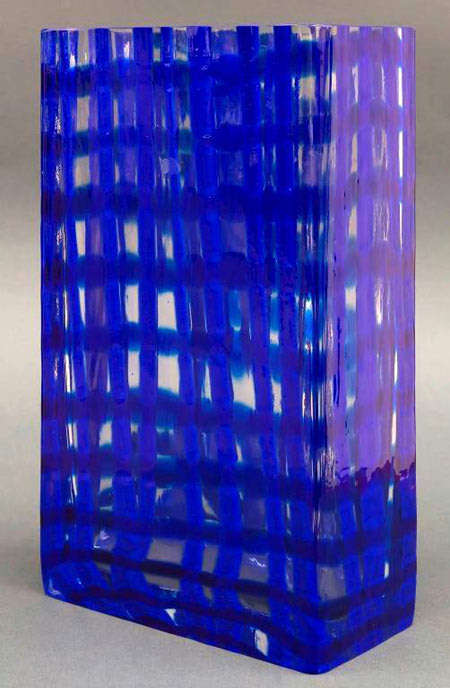 EXTRA LARGE & HEAVY MODERNIST SCULPTURAL EGERMANN VASE : CZECH ART GLASS DESIGN AT ITS VERY BEST!
