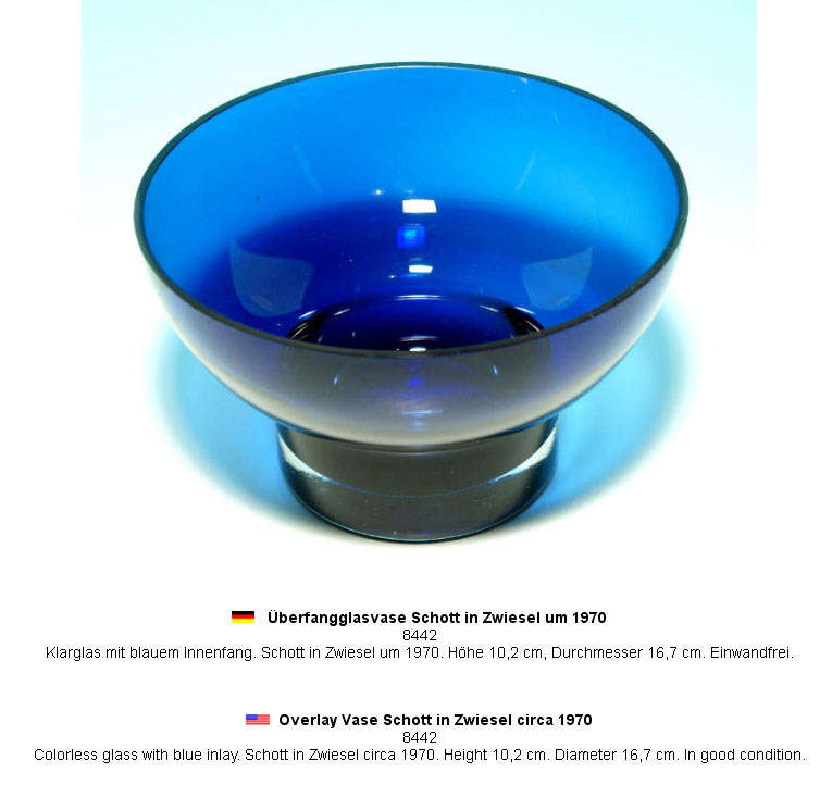 ELEGANCE & SIMPLICITY : A MAGNIFICENT 1970s COBALT BLUE SCHOTT AND ZWIESEL BOWL: A BEAUTY OF NOTE