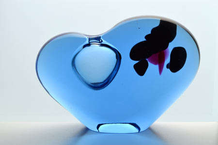 A VERY RARE and VERY BEAUTIFUL CZECH ART GLASS `HEART` BOWL, DESIGNED BY VLADIMIR JELINEK (1934-)