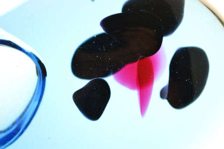 A VERY RARE and VERY BEAUTIFUL CZECH ART GLASS `HEART` BOWL, DESIGNED BY VLADIMIR JELINEK (1934-)