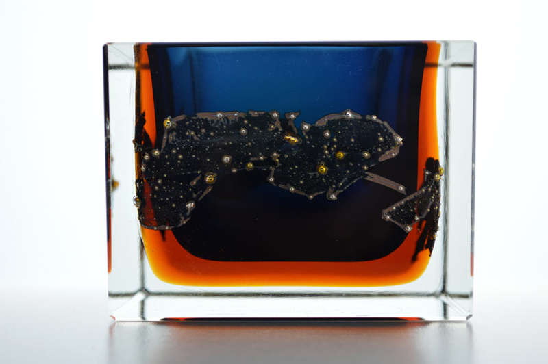 MUSEUM ITEM EXBOR CZECH GLASS SCULPTURAL BOWL WITH METAL INCLUSIONS DESIGNED BY PAVEL HLAVA IN 1964