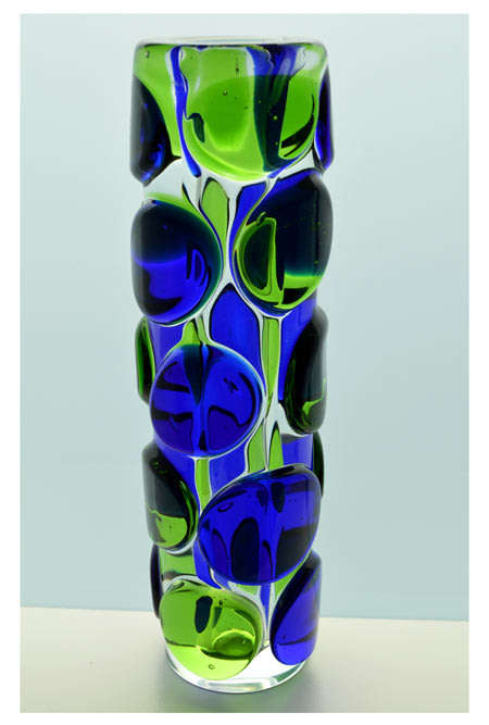 MAGNIFICENT CZECH ART GLASS VASE DESIGNED FOR SKRDLOVICE GLASSWORKS IN 1972 BY PROF JAROSLAV SVOBODA