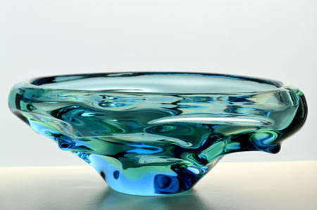 Dazzling, heavy Czech Art Glass bowl, designed by Jan Beranek (1933-) for Skrdlovice Glass in 1959