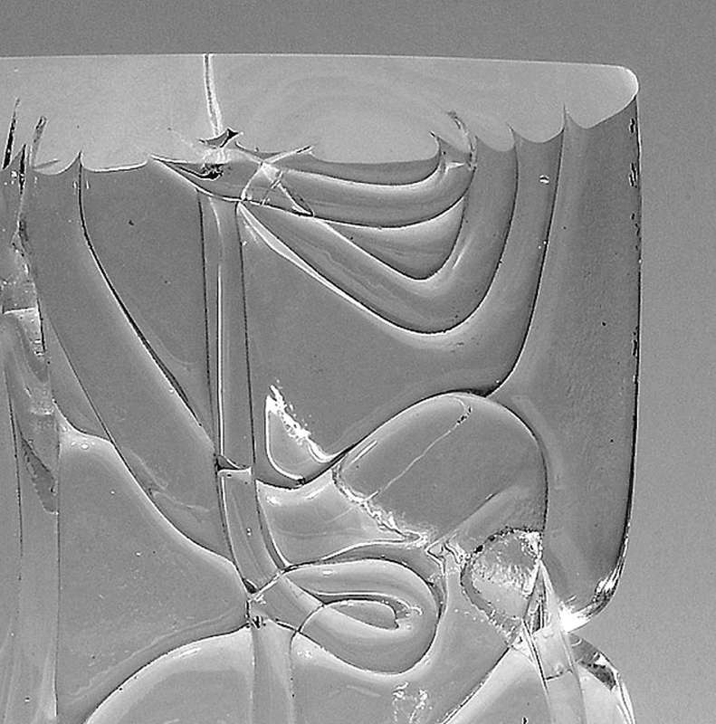 MAGNIFICENT CZECH ART GLASS SCULPTURE (1990) BY CONTEMPORARY MASTER GLASS DESIGNER PETR HORA