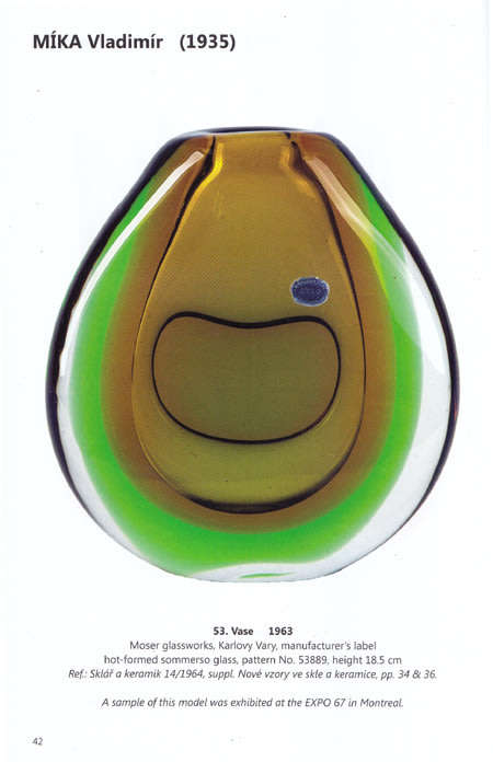 GOLD MEDAL WINNER: SCARCE MOSER CZECH ART GLASS SCULPTURAL VASE DESIGNED BY VLADIMIR MIKA IN 1967