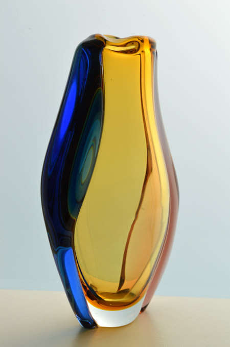 FAMOUS & MAGNIFICENT ICON OF CZECH ART GLASS, ELEGANT VASE DESIGNED BY HANA MACHOVSKA FOR MSTISOV