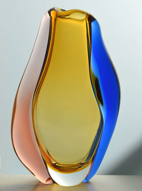 FAMOUS & MAGNIFICENT ICON OF CZECH ART GLASS, ELEGANT VASE DESIGNED BY HANA MACHOVSKA FOR MSTISOV