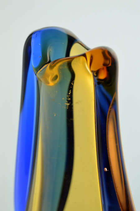 FAMOUS & MAGNIFICENT ICON OF CZECH ART GLASS, ELEGANT VASE DESIGNED BY HANA MACHOVSKA FOR MSTISOV