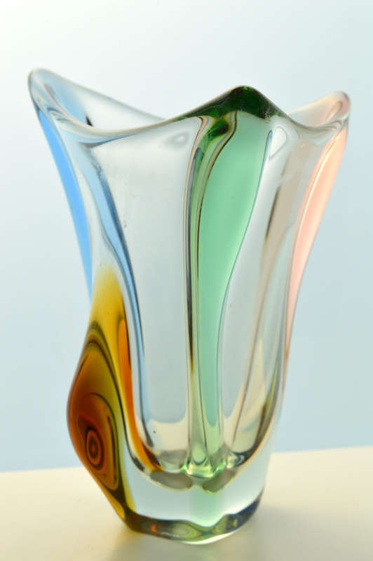 * A MAGNIFICENT & MOST ELEGANT CZECH ART GLASS VASE DESIGNED BY FRANTISEK ZEMEK FOR MSTISOV